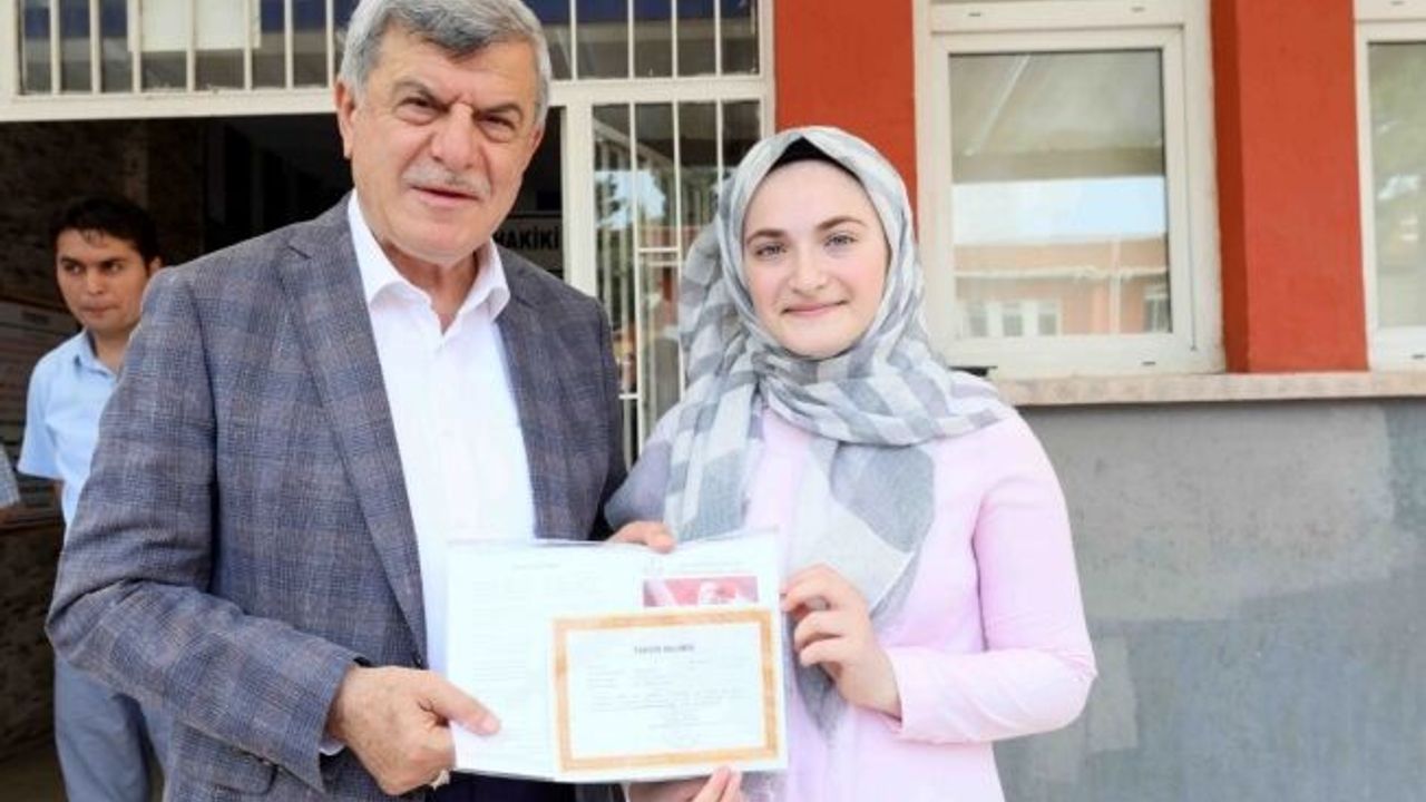 Karaosmanoğlu, “Çok okuyun, çalışın, örnek olun”