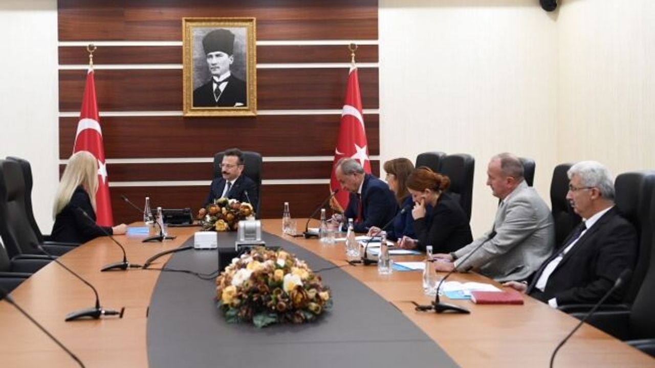 Vali Aksoy, Bu Güne Kadar 701 Vatandaşla Bir Araya Geldi