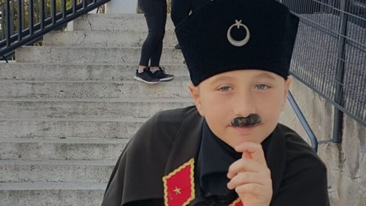 Doruk, Ata’ya Benzerliğiyle İlgi Odağı Oldu