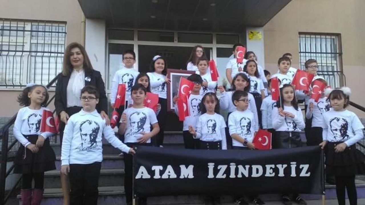 Sultan Ayhan'da Atatürk'ü Anma Programı