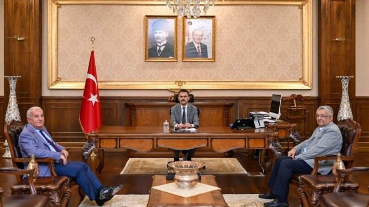 Dilovası OSB Başkanı Mustafa Türker ve Müteşebbis Heyet Başkanı İbrahim Pekcan, Vali Aktaş’ı Ziyaret Etti