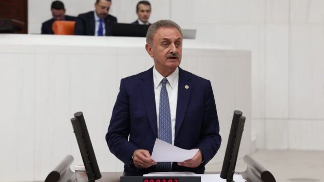 CHP’li Çiler: Sayenizde askıda tost uygulamasını da gördük