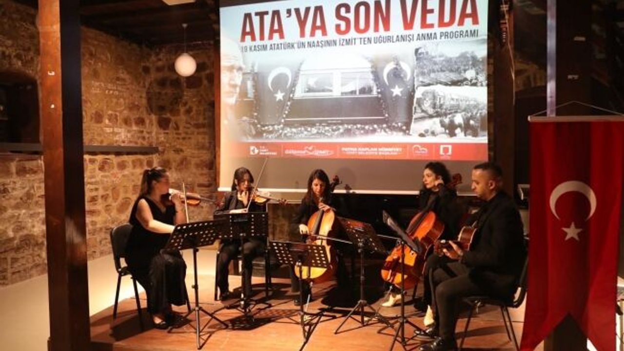 ATATÜRK naaşının İzmit’ten Ankara’ya uğurlanışının 86. yılında özlemle anıldı