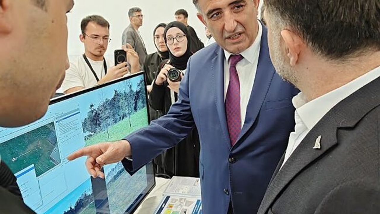 GTÜ'de Havacılık ve Uzay zirvesi’nde Türkiye’nin gelecek vizyonu konuşuldu