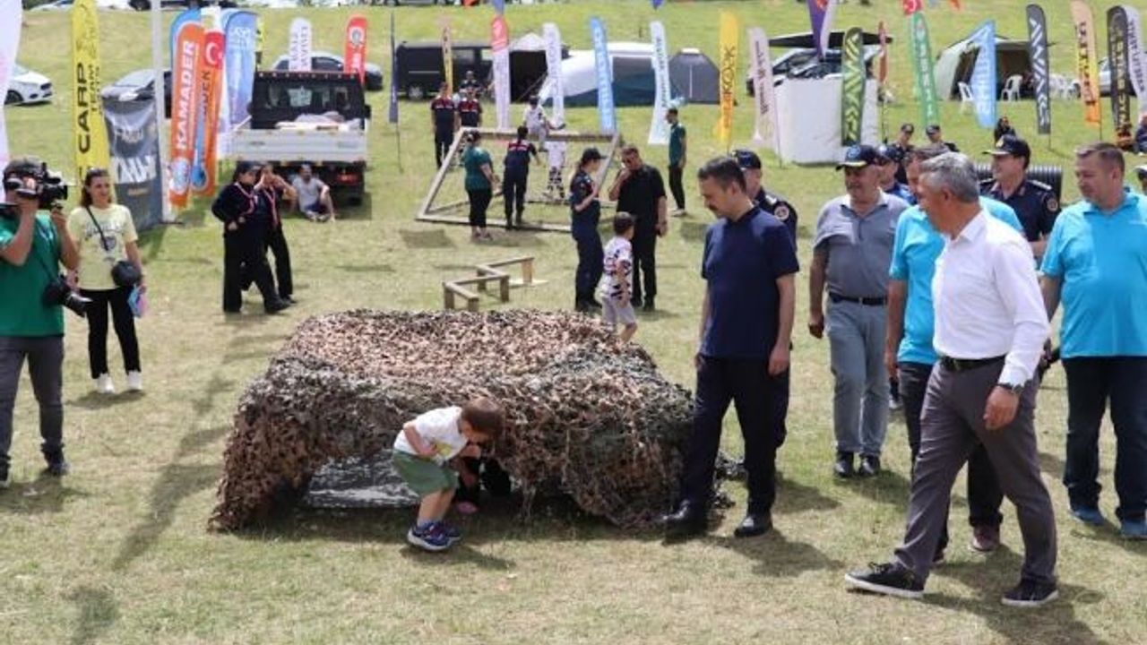 Vali Aktaş, Geleneksel 17. Turna ve tatlısu levreği tutma festivali’ne katıldı.