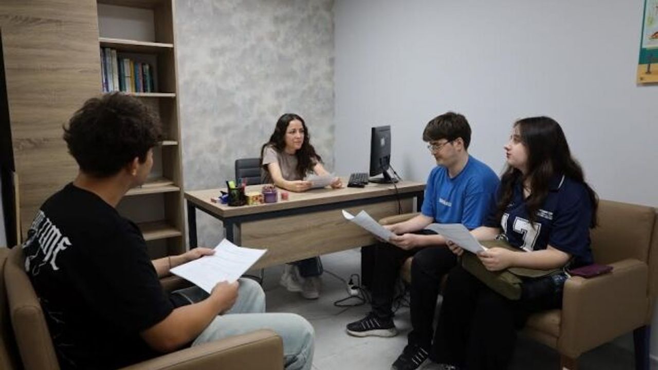 Büyükşehir’den YKS öğrencilerine  ücretsiz tercih danışmanlığı