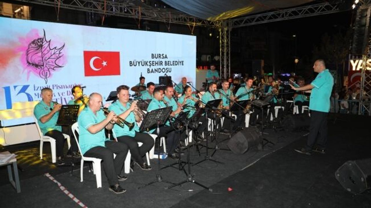 Bando ekipleri Pişmaniye Festivaline büyük renk kattılar