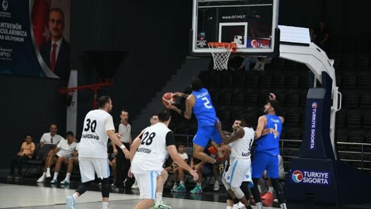 Çayırova Belediyesi, Balıkesir’i hazırlık maçında mağlup etti