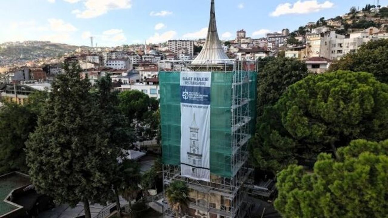 İzmit Saat Kulesi’nde restorasyon çalışmaları tam gaz