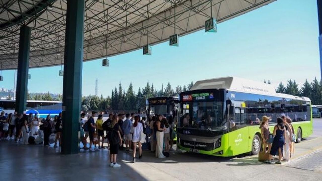 Kocaeli Büyükşehir’in 800CK hattı yolcu rekoru kırdı;3 bin 348 sefer, 105 bin yolcu