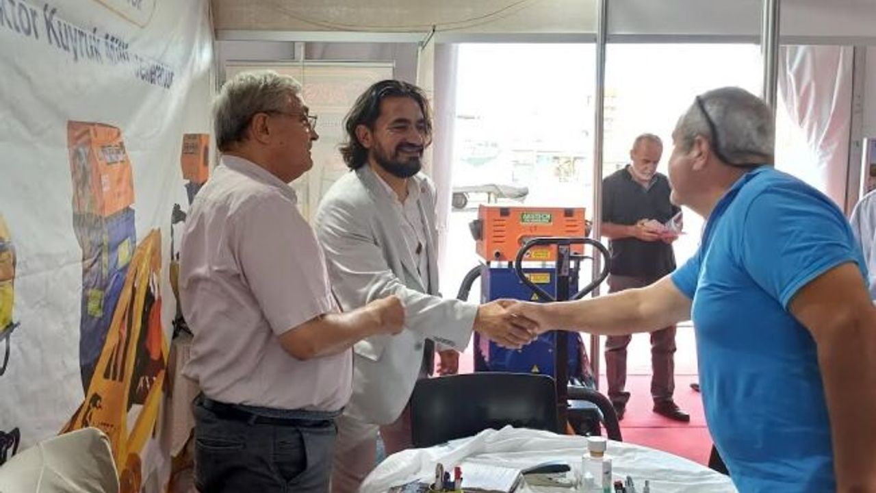 Saadet Partisi İzmit İlçe Başkanı Murat Karaturp ve Yönetimi Kocaeli Tarım fuarı’nı ziyaret etti