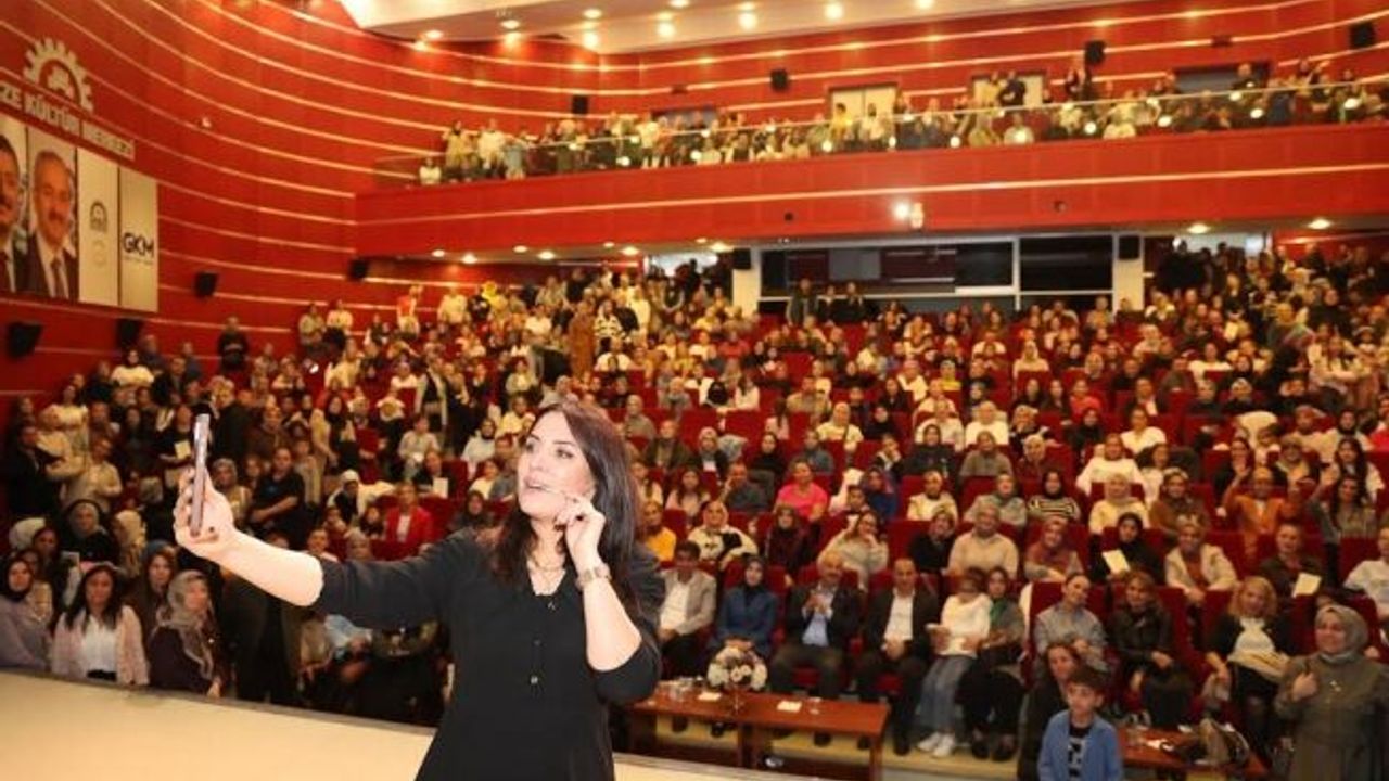 Gebze Okur projesinde Dilek Cesur söyleşisine yoğun ilgi