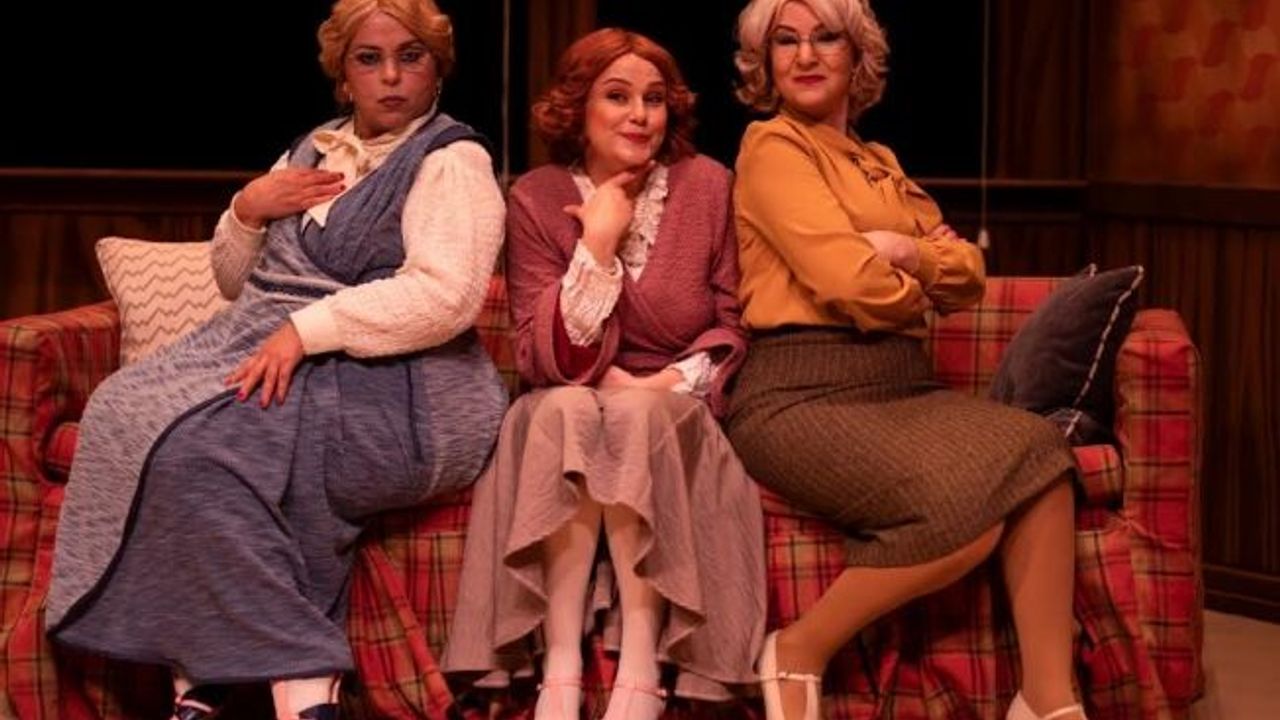 “Üç Jokerli Konken” Gebze’de seyirciyle buluştu