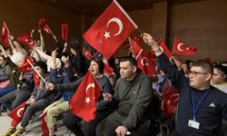 Beyaz Kalpler, Mehmet Akif Ersoy’u andı