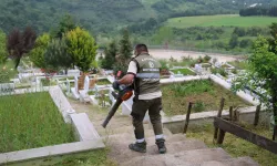Kocaeli'de şehitlik ve mezarlıklar bayrama hazır