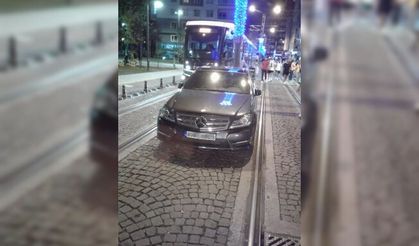 Tramvay yoluna park eden araçlara ceza