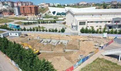 Çayırova'nın gençlik merkezi yükseliyor