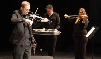 Çayırova'da keman dinletisi kulakların pasını sildi