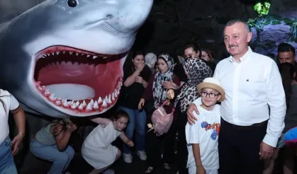 Kocaeli'de karne alan öğrencileri Başkan Büyükakın yalnız bırakmadı