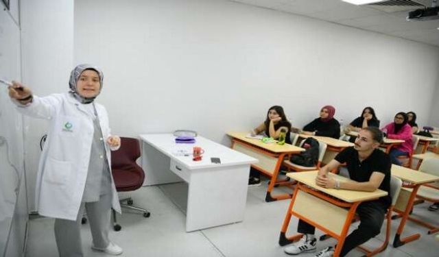 Gençlik Merkezi’nde ilk ders heyecanı