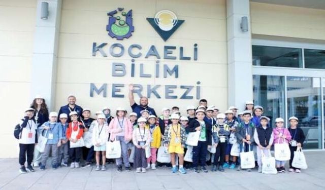 Hepsi bilim sevdalısı çocuklar