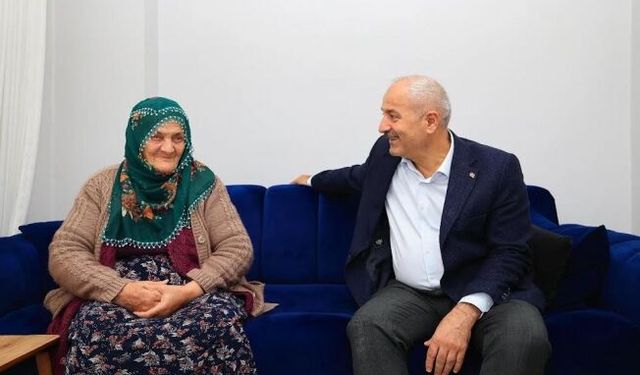 Başkan Büyükgöz, Cumhuriyet çınarını ziyaret etti