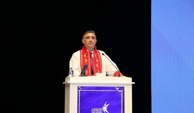 GTÜ Akademik yılı Sanayi ve Teknoloji bakanının ilk dersi ile başladı