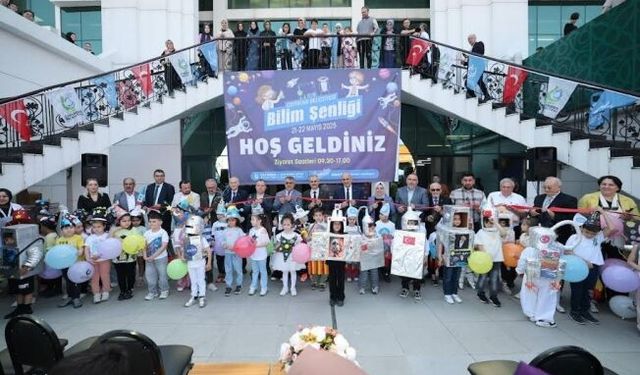 Çayırova Belediyesi Bilim şenliği kapılarını açtı