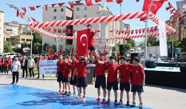 Çayırova’da 19 Mayıs dolu dolu geçti