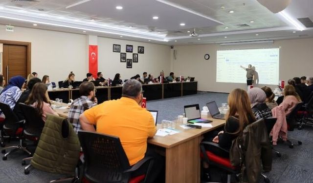 Kocaeli Ticaret Odası’nın uygulamalı dış ticaret eğitimi’ne yoğun ilgi