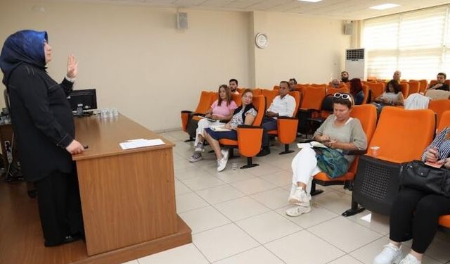 KO-MEK’le etkili sosyal medya kullanımını öğrendiler