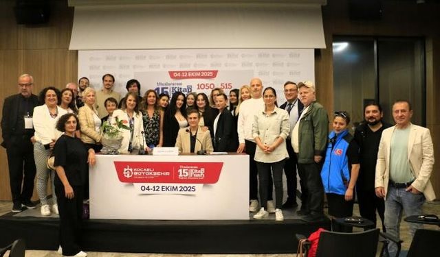Kocaeli Kitap Fuarı’nda yazarlar geçidi devam ediyor