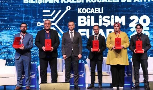 Kocaeli’de ‘dijital savaşlar’ ve ‘adalet’ konuşuldu
