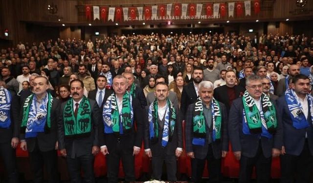 Büyükakın, Aşık Sümmani'yi anma programına katıldı