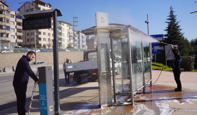 Kocaeli'de 4 bin 303 durak hijyenik hale getiriliyor