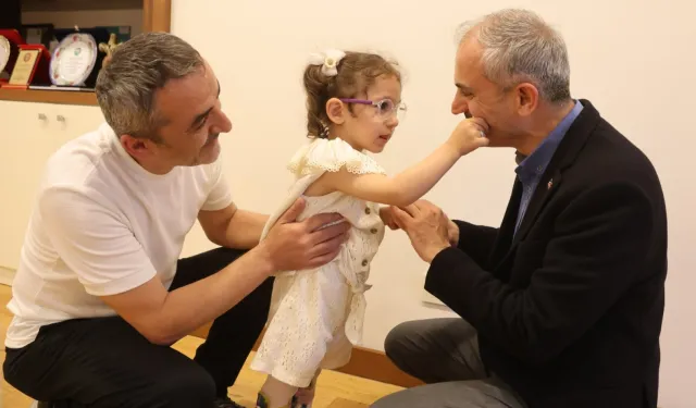 Çayırova'da Başkan Çiftçi, minik Lina ve ailesiyle buluştu