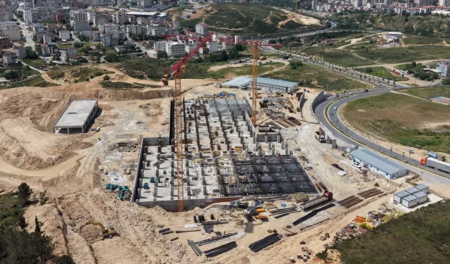 Kocaeli Çayırova'da hastane inşaatına tam gaz devam