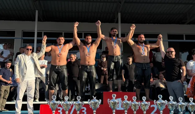 Kocaeli Kağıtspor, Bükreş'te minderi salladı