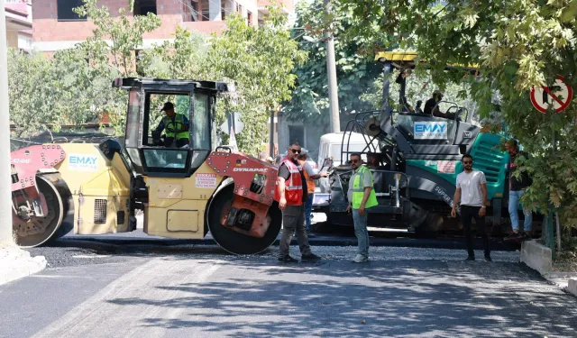 Kocaeli Gebze'de asfalt çalışmaları sürüyor