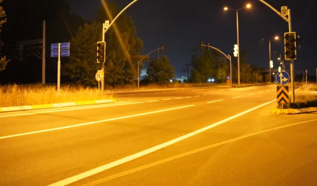 İzmit'te yol çizgileri yenileniyor