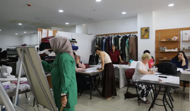 İzmit'te kadınlara yaz dönemi dikiş kursu