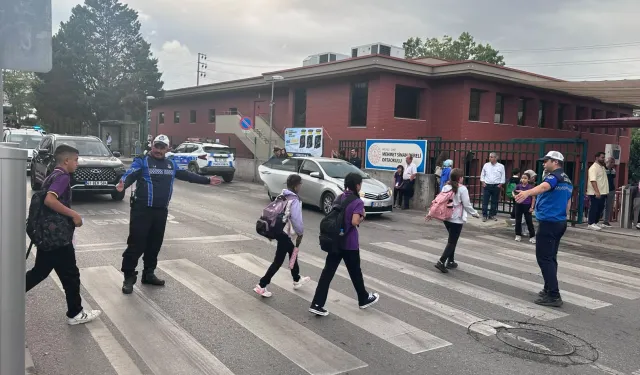 Kocaeli'de ders ziliyle birlikte zabıta tedbiri sıklaştırdı