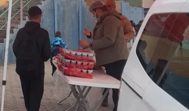 Kocaeli İzmit'te beslenme saati öğrencilerin yüzünü güldürüyor