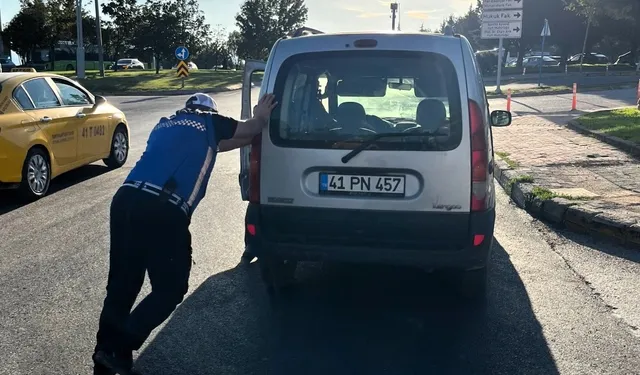 Kocaeli Zabıtası'ndan yürek ısıtan davranış
