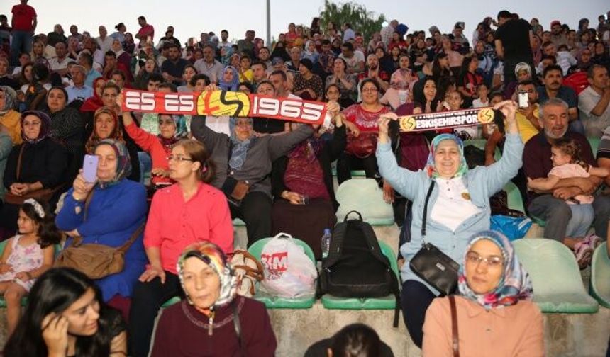 Eskişehirliler, Darıca'yı salladı