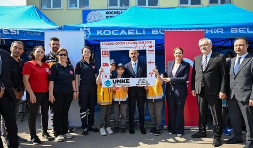 Vali İlhami Aktaş, Sağlıklı çocuk sağlıklı gelecek programına katıldı