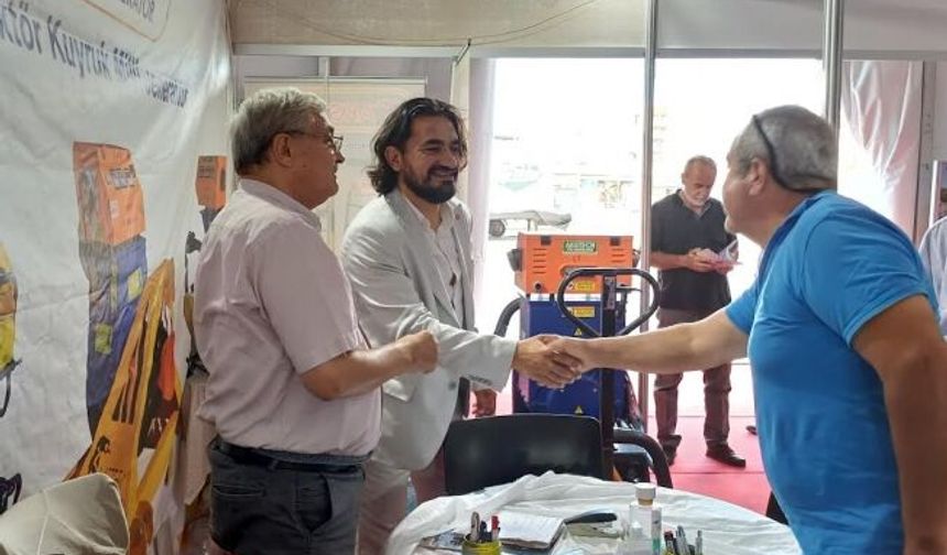 Saadet Partisi İzmit İlçe Başkanı Murat Karaturp ve Yönetimi Kocaeli Tarım fuarı’nı ziyaret etti