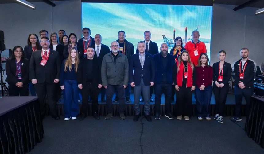 Başkan Büyükakın uluslararası gazetecilerle bir araya geldi