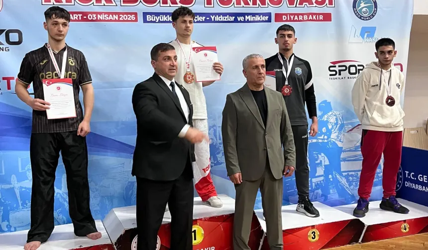 Çayırovalı sporcular o turnuvadan 2 madalyayla döndü