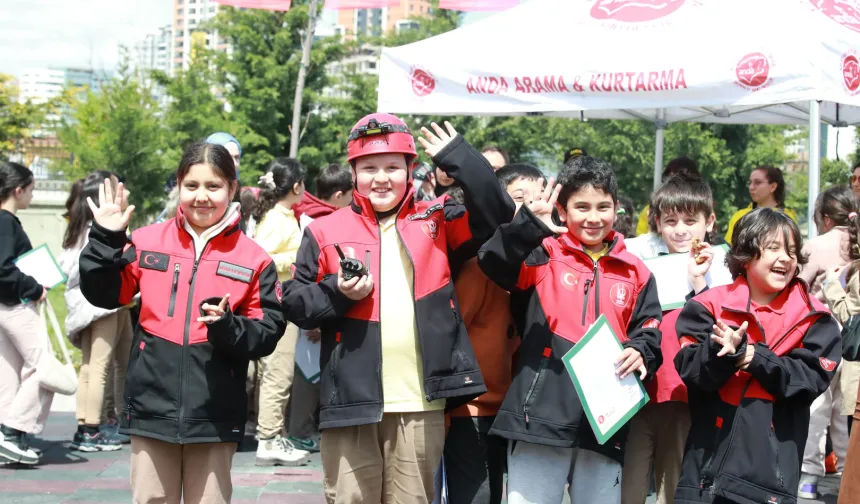 Keçiören'de çocuklara hayat kurtaran afet eğitimi